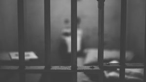 Reo condenado por explotación sexual de niñas fue apuñalado hasta la muerte en una cárcel de Michigan