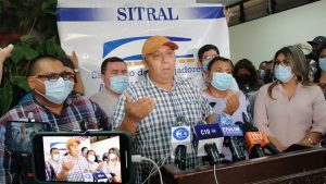 Sindicato de la Asamblea Legislativa denuncia desalojo arbitrario por parte de la Policía
