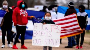 En peligro de deportación 180,000 salvadoreños por fracaso de negociación con gobierno Biden