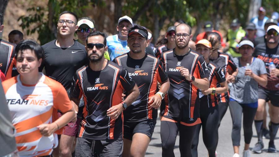 Emotiva despedida a Luis Merino runner salvadoreno que murio tras ser arrastrado por las olas22