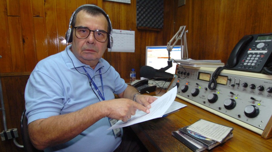 Surichinmoi Pebish Tierras altas Roberto Reyes, "Primo Chomo", fue y será el salvadoreño más pulido de la  radio nacional | Noticias de El Salvador - elsalvador.com