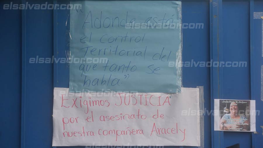 Aracely-Miranda-carteles-justicia-maestra-asesindad15