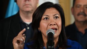 Llamado de Bukele contra congresista Norma Torres no tuvo eco en los latinos