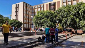 Conmoción entre estudiantes de medicina de Universidad Nacional por muerte de una de sus compañeras