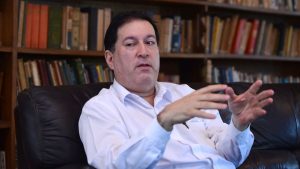 "El Salvador, Honduras y Nicaragua están en lista negra para los inversionistas", señala expresidente del BCR