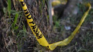 Encuentran cadáver de un hombre en una quinta de Santa Ana