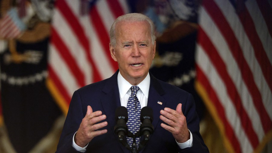 Biden celebra histórico plan aprobado por el Senado y prometió que "transformará Estados Unidos" - Vimarsana News