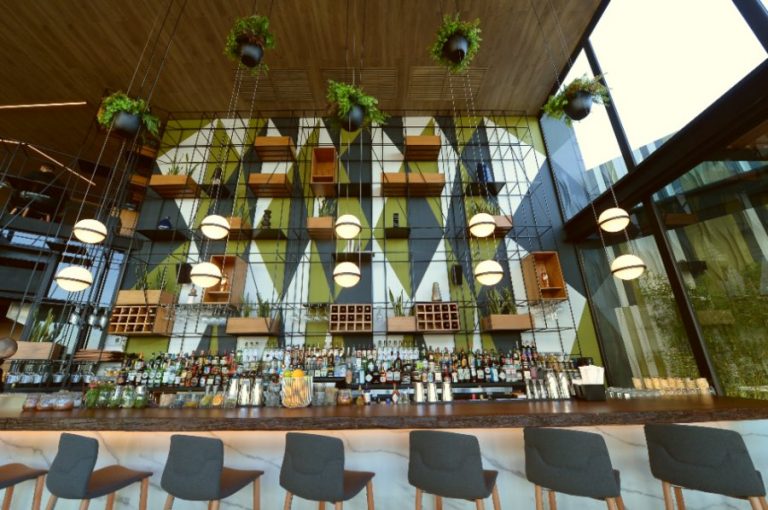 Brutto una experiencia gastronómica vibrante para tus sentidos