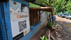 Los proyectos Bitcoin usan a las comunidades más pobres como experimento, según Business Insider
