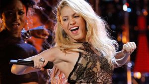 Shakira reacciona a los coqueteos de Henry Cavill