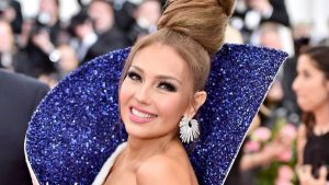 VIDEO. "Dios mío, ¿estás bien?" Thalía muestra moretones en su piel y preocupa a sus fans