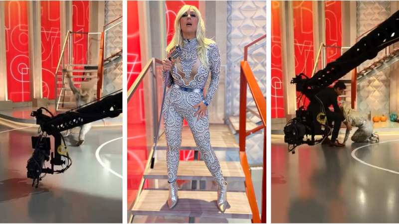 VIDEO. Presentadora de Telemundo sufre tremenda caída al modelar su disfraz de Britney Spears