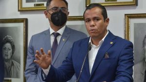 Mayor recaudación de impuestos es insuficiente para cubrir déficit fiscal