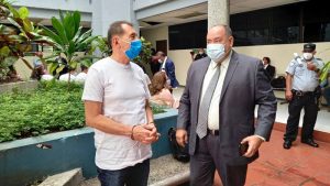 Pericia revela que empresa guatemalteca sobornó a Funes y Mecafé para que le adjudicaran construcción de puente, según Fiscalía