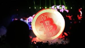 "Buena suerte" les desea experta a posibles inversionistas de bonos Bitcoin de El Salvador