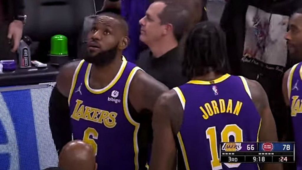 LeBron James Sigue De Malas Ahora Lo Multaron Por Un gesto Obsceno 