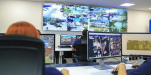 Sistema de videovigilancia capitalino "Smart City" apunta a estar listo en abril 2023
