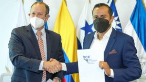 Director del BCIE sobre las 52 reformas económicas: "La iniciativa del presidente viene a ser música para los oídos de cualquier inversionista"