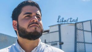 Bukele “es el único que está cometiendo una ilegalidad” al presentarse a la reelección, advirtió el concejal Héctor Silva