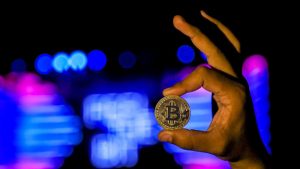 "El Bitcoin debería de ser de una vez por todas derogado", dice diputada Anabel Belloso