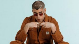 Bad Bunny arrasa en Premios Lo Nuestro y se convierte en el más galardonado de la noche
