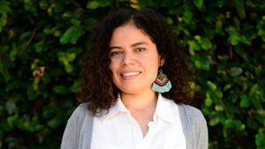 Periodista salvadoreña gana premio internacional de periodismo por reportaje sobre abusos en régimen de excepción