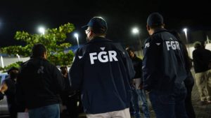 Fiscalía ordena la captura de supuestos estafadores en redes sociales