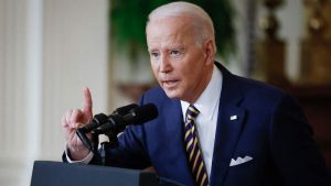 "Debemos hacer más, y rápido" para frenar alza de precios en EE.UU., dice Joe Biden
