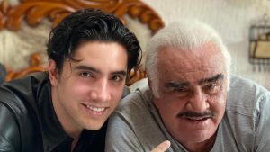 Nieto de Vicente Fernández asegura que el recordado cantante se “comunicó” con él