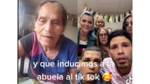 VIDEO. Abuelita salvadoreña publica su primer TikTok desde Canadá y de inmediato se viraliza