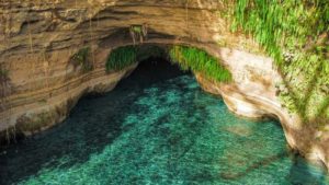 ¿Vale la pena? Salvadoreños en TikTok debaten sobre la realidad de las Cuevas de Moncagua