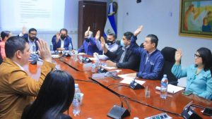 Diputados modifican "en secreto" dictamen sobre Ley de Transporte