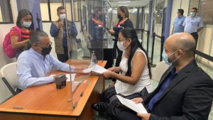 Cristosal pide a Corte de Cuentas investigar presunto uso de fondos públicos para compra de software de espionaje