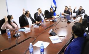 Diputados acuerdan gestionar crédito por $44 millones para la Digestyc; entidad propone levantar censo con dispositivos móviles