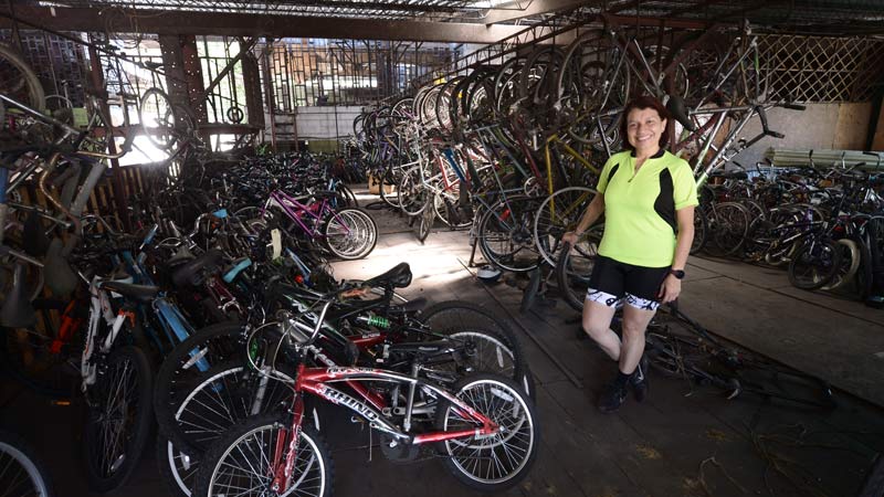 Iliana Lainez, entusiasta de las bicicletas. Foto EDH/Francisco Rubio
