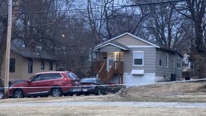 Madre decapita a su hijo y a un perro porque aseguraba que el diablo trataba de atacarla