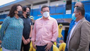 Ministerio de Educación se comprometió a rehabilitar Complejo Tomás Cabrera