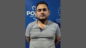 Capturan a motorista de la ruta 41-A con droga escondida dentro de microbús en Soyapango