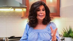 VIDEO. Masas con pepescas licuadas y caldo de huesos quemados. Olga Miranda muestra su “cocina de autor”