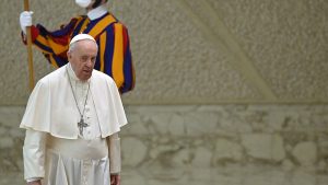 Papa Francisco asegura a iglesia ucraniana que “hará lo que pueda”
