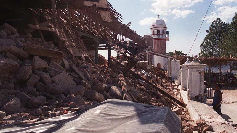 Terremoto-13-febrero-2001--13
