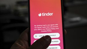 Otro estafador de Tinder: Esta es la historia de Richard Dexter quien fingió ser ejecutivo para robarle a mujeres