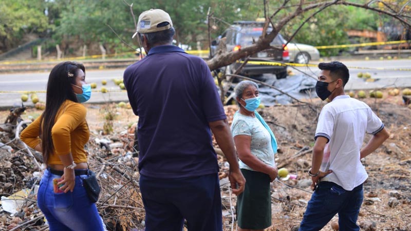 accidente-venta-cocos-muertos-menor-familia carretera a comalapa 6