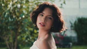 Por esta razón, la cantante Ángela Aguilar asegura que es "medio rara"
