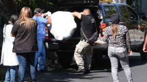 "Pobrecito, nadie sabe quién es": Cadáver de hombre fue localizado a un costado de la calle en colonia España de Mejicanos