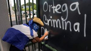 Nicaragua cierra dos universidades ligadas a la Iglesia católica y ordena decomisar sus bienes