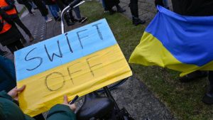 Los cuatro golpes económicos a los que se enfrenta Rusia por haber invadido a Ucrania
