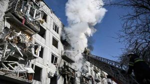 La Unión Europea condena el ataque de Rusia a Ucrania y dice que tendrá sanciones nunca vistas