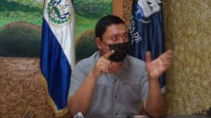 Alcalde Will Salgado defiende a su cuñado, involucrado en accidente de joven motociclista en San Miguel