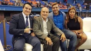 Pionero del fisicoculturismo en El Salvador lucha por salir adelante con su salud y escasos recursos